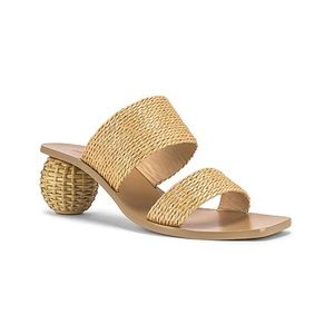 Cult Gaia Jila Sandal in Natural (size 41)